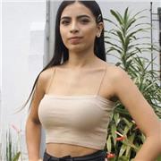 Profesora de sociales artes matemáticas y español promueve a tus niños cuidándolos y ayudándoles con sus tareas